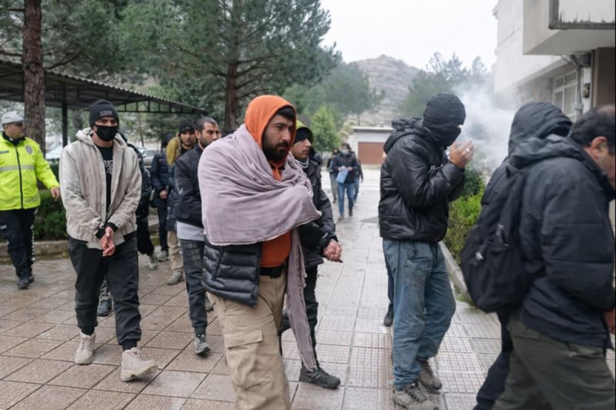 Amasya'da 42 Kaçak Göçmen Yakalandı